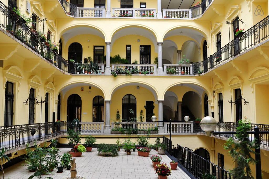 Appartamento Charming Art Deco Flat Budapest Camera foto