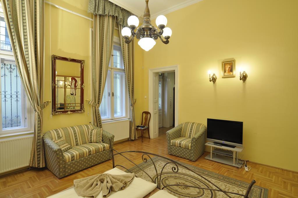 Appartamento Charming Art Deco Flat Budapest Esterno foto