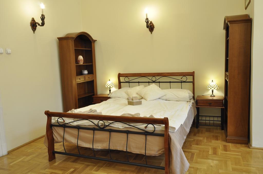 Appartamento Charming Art Deco Flat Budapest Esterno foto
