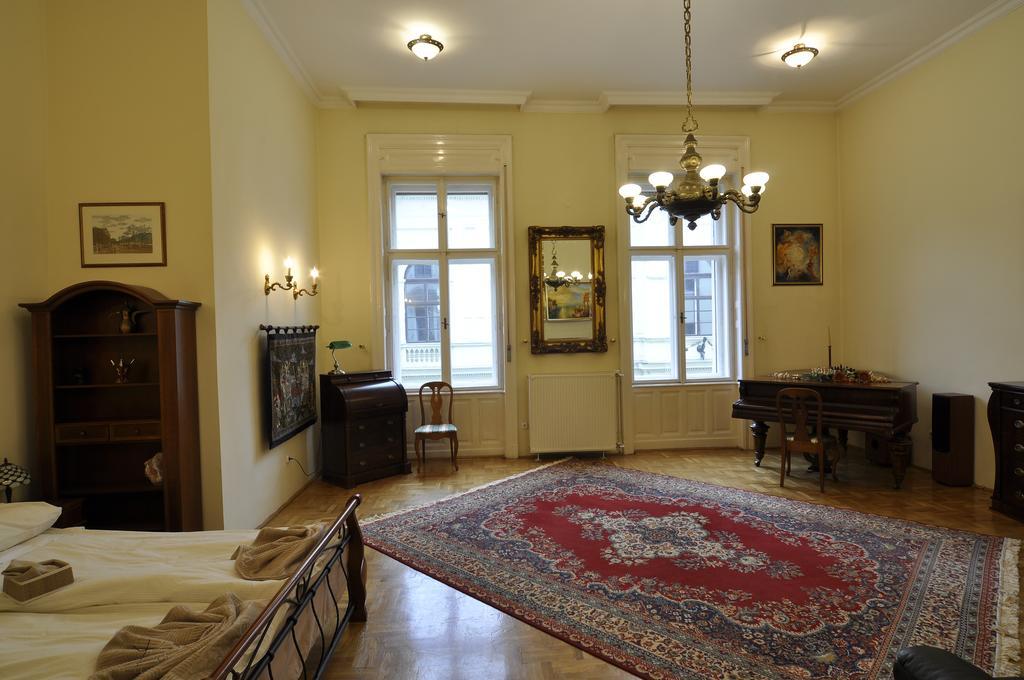 Appartamento Charming Art Deco Flat Budapest Esterno foto